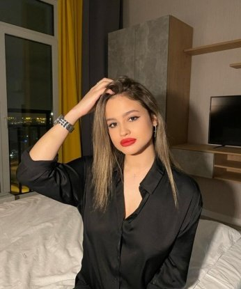 Я дарю тебе незабываемые моменты наслаждения и удовольствия. 🌟 Мои услуги включают классический и эротический массаж, оральный и классический секс, эксперименты, игры и фантазии. Мои возможности безграничны, и я всегда открыта для новых приключений. Живу в Москве, где встречи с клиентами будут комфортными и конфиденциальными. ⭐️ У меня положительные отзывы от довольных клиентов, которые подтверждают мою профессиональность и индивидуальный подход к каждому. Уверена, что ты останешься доволен и захочешь вернуться ко мне снова. Давай создадим незабываемую атмосферу страсти и наслаждения! 💋 Фото в моем профиле только подогревают интерес, жду твоего звонка! Зара